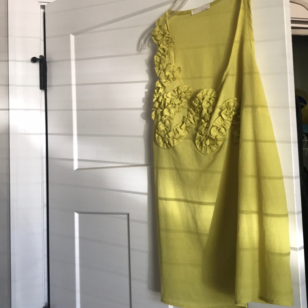 Yellow tank